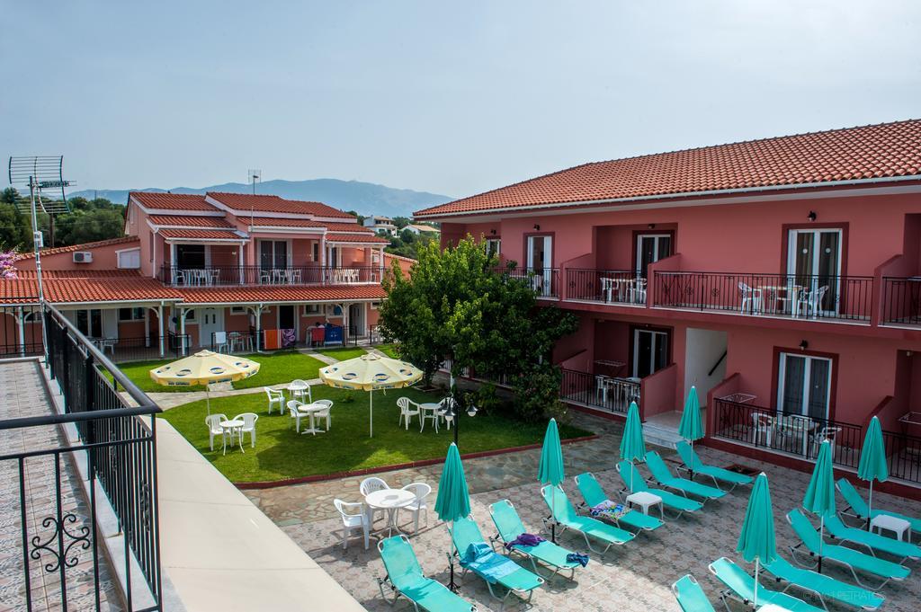 Paradise Studios Svoronata Bagian luar foto