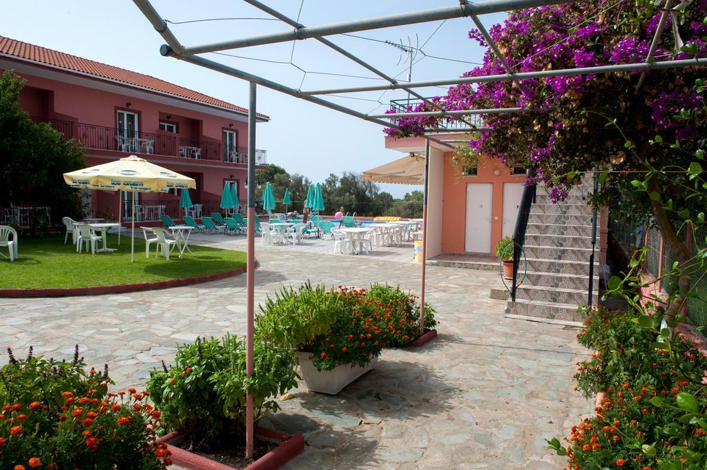 Paradise Studios Svoronata Bagian luar foto