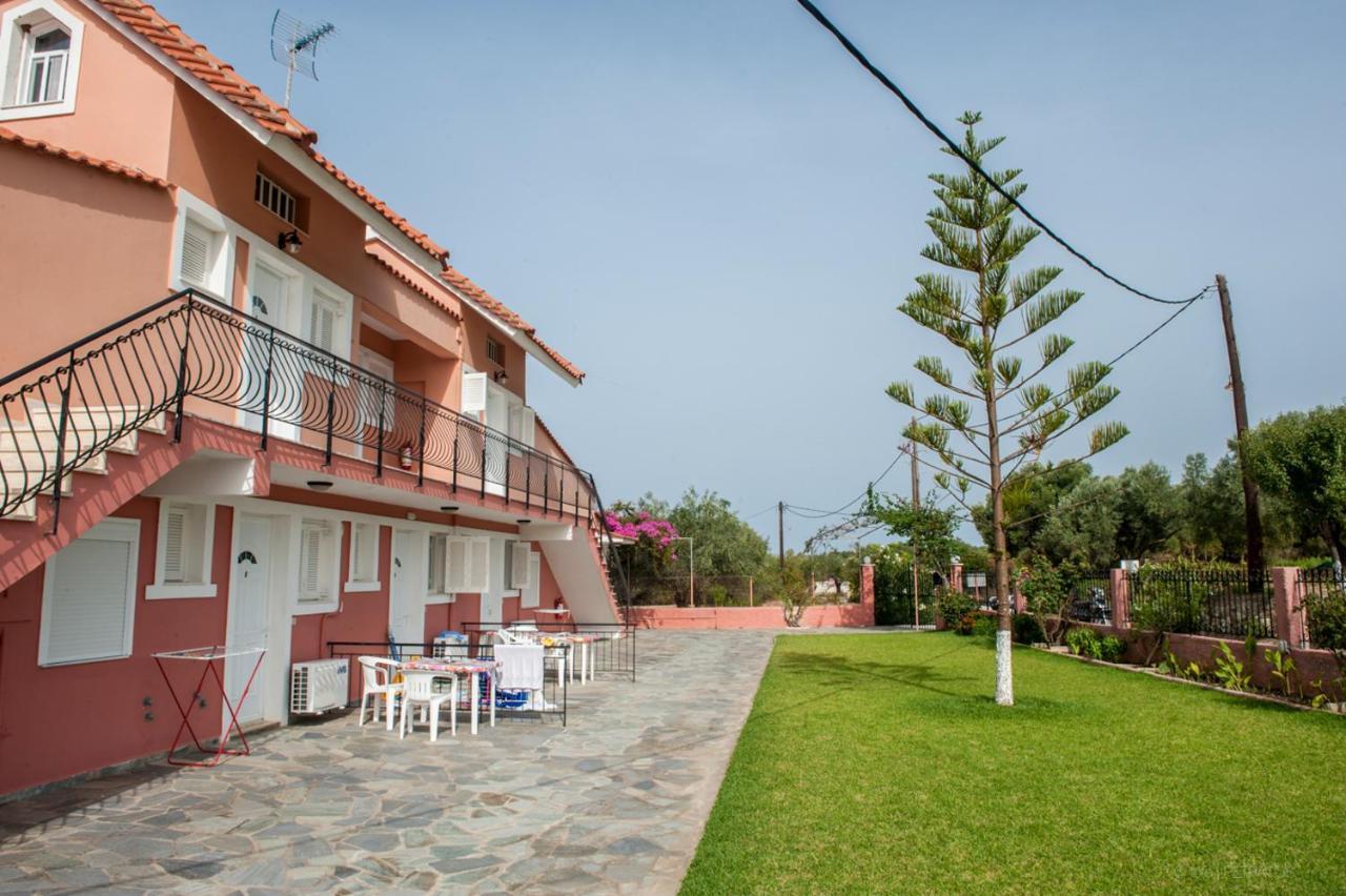Paradise Studios Svoronata Bagian luar foto